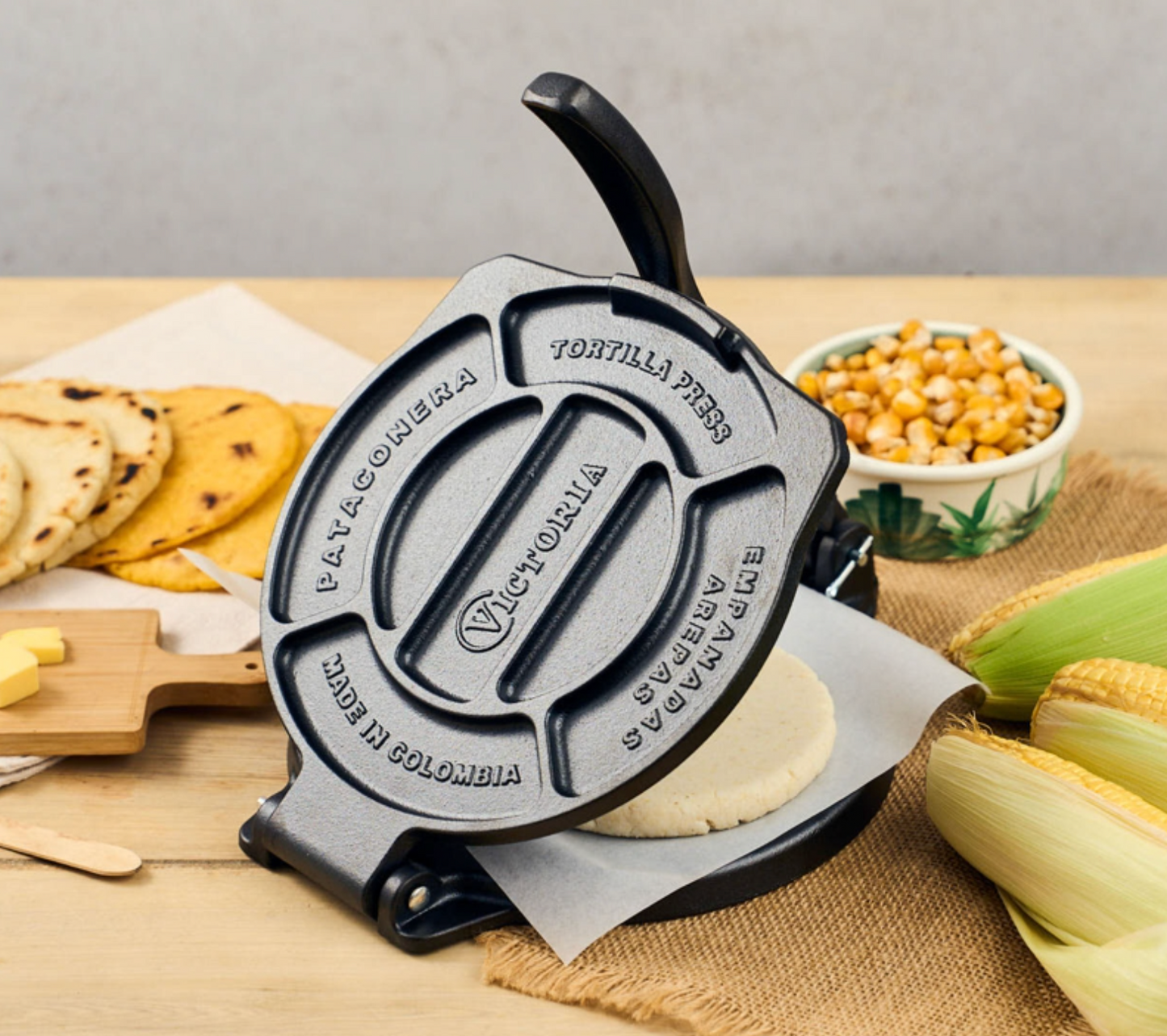 Presse-tortilla de 20 cm en fonte Victoria SKU 6236997BK