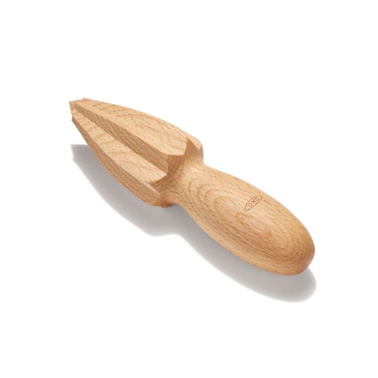 Presse agrumes Oxo en bois SKU 1064758na