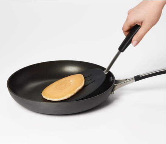 Spatule à crêpes flexible Oxo