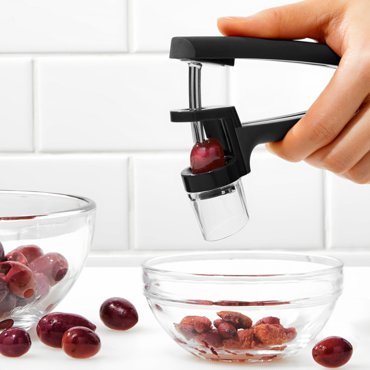 Dénoyauteur (olives et cerises) Oxo
