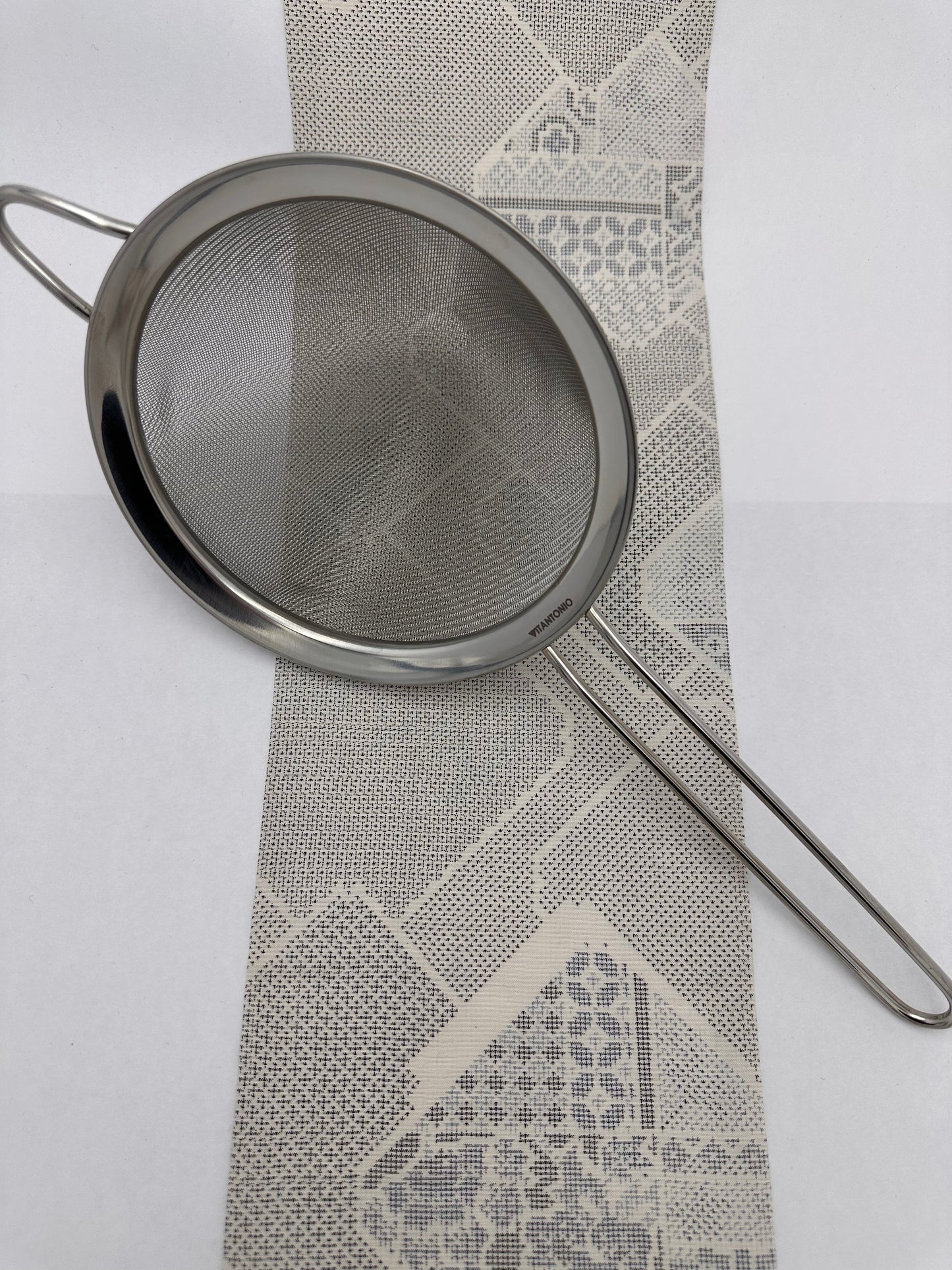 Passoire / Chinois 16cm