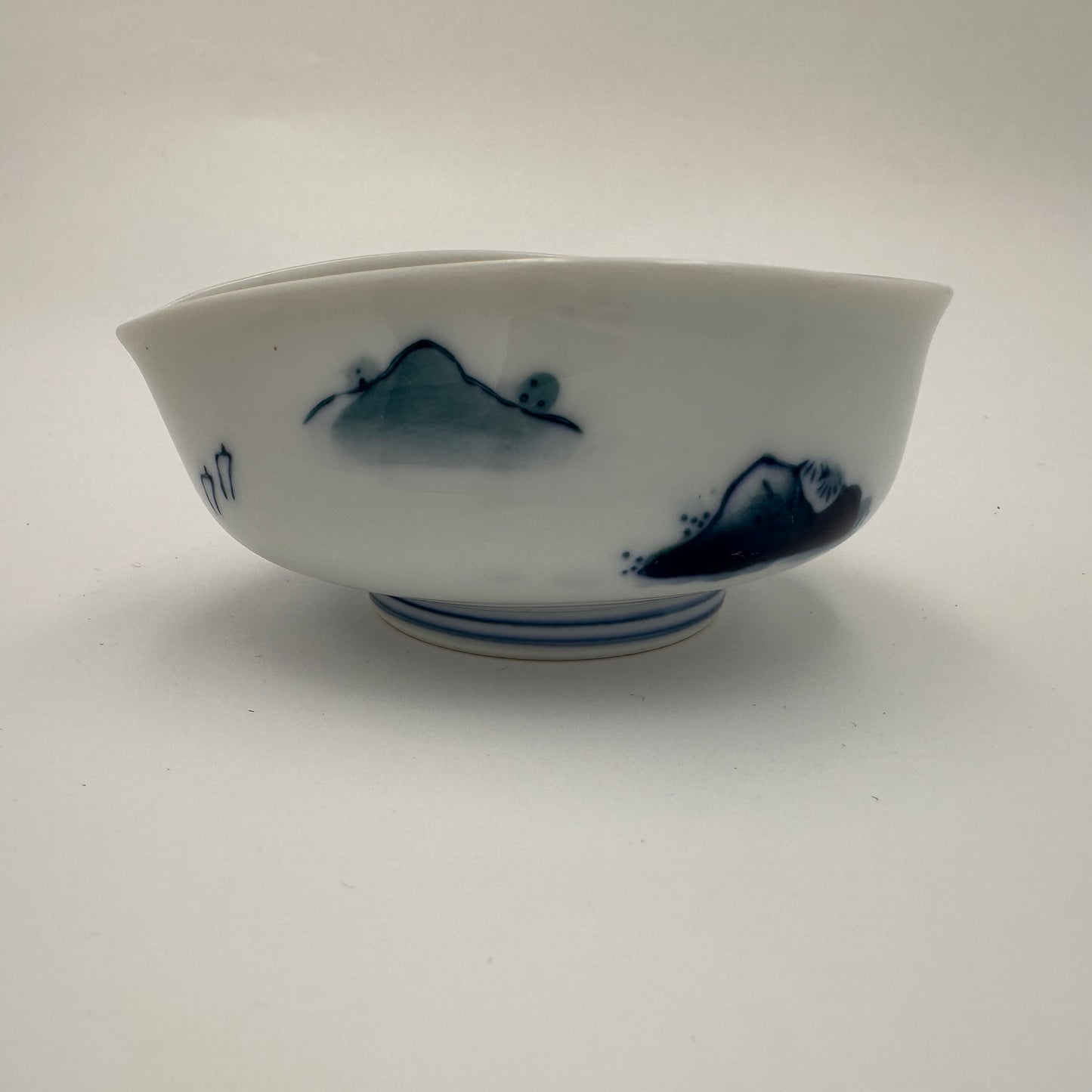 Pichet à sauce et vinaigrette Arita en porcelaine