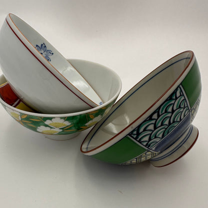 Ensemble de trois bols à riz japonais en porcelaine Arita