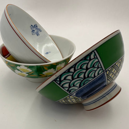 Ensemble de trois bols à riz japonais en porcelaine Arita