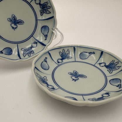 Ensemble de 2 petites assiettes Arita en porcelaine bleu et blanc