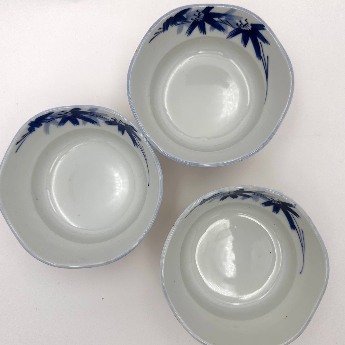 Ensemble de bols en porcelaine Japonaise Kobachi Floral Ayame Iris