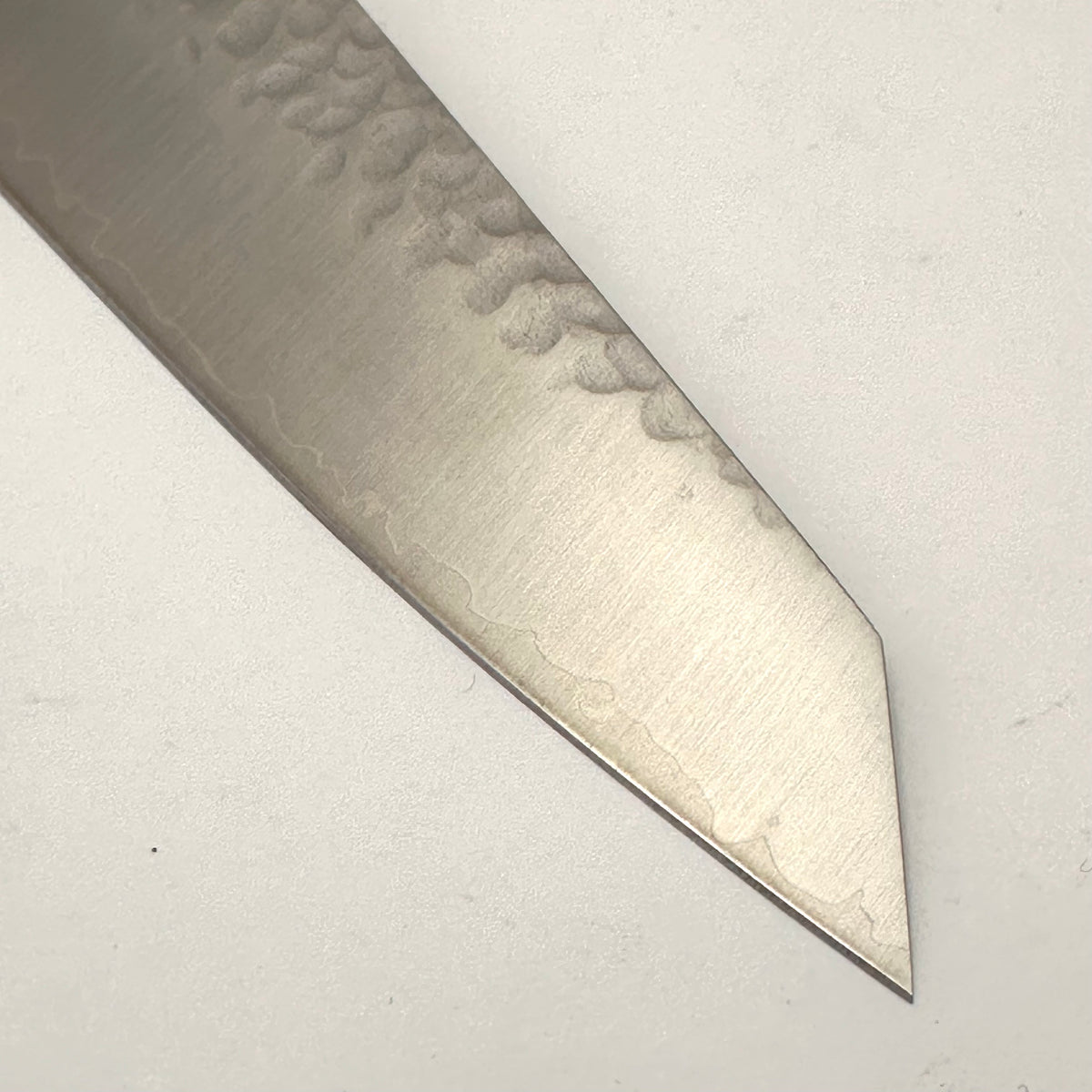 Petty VG10 Kiritsuke martelé 150mm