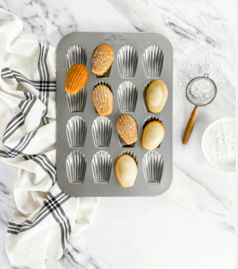 Moule à Madeleines USA Pan